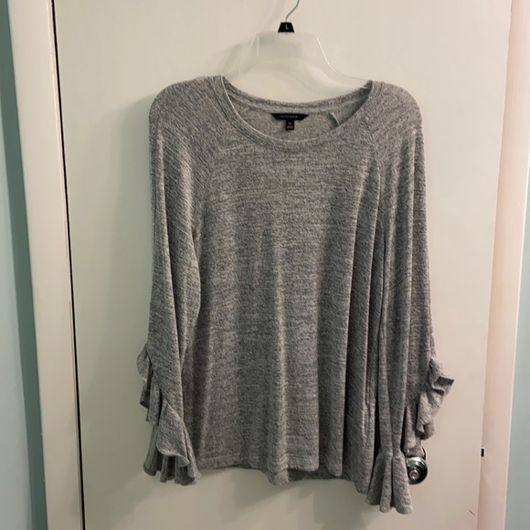 Banana Republic Gray Sweater - Picture 1 of 5
